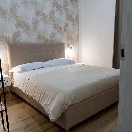 A Casa Di Edel Bed and Breakfast Neapel Exteriör bild